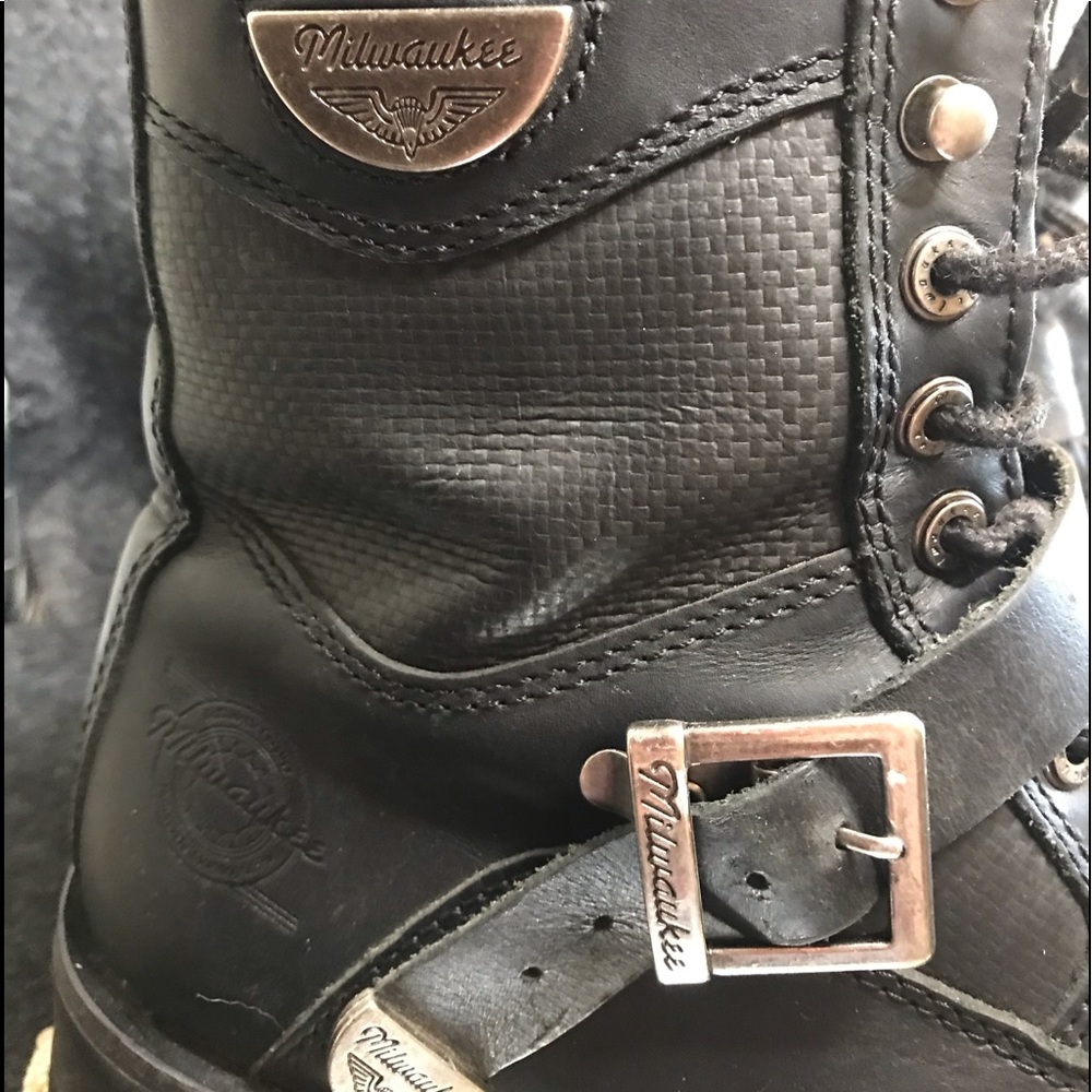 Milwaukee boots